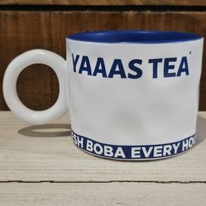 🐕 NWOT "YAAAS TEA" ceramic mug white & blue Long Island New York Tea Shop